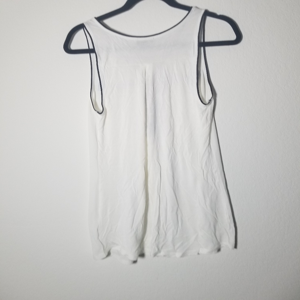 Express Top B3 - Picture 3 of 3